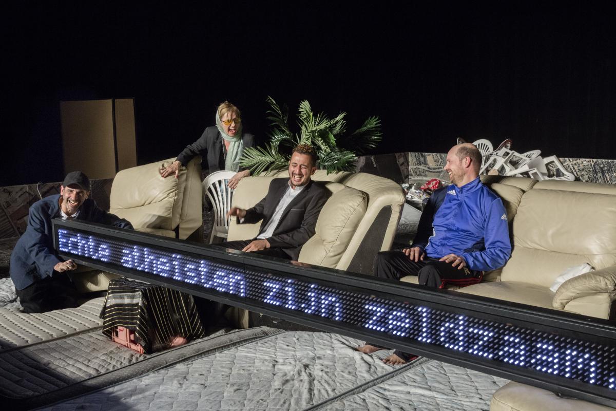 © Phile Deprez Zouzou Ben Chikha, Marijke Pinoy, Mourade Zeguendi & Steven Van Watermeulen in Submission - © Phile Deprez