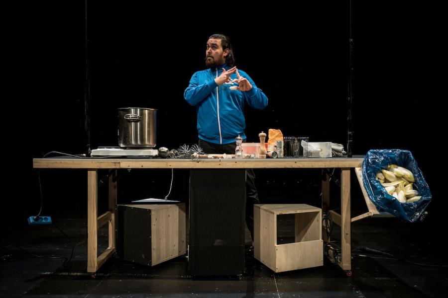 Maxime Waladi in Le Chicon Le Chicon, theater op de Gentse Feesten